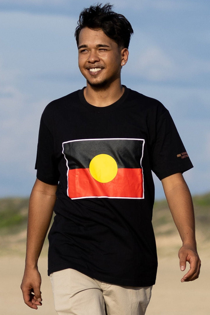 Original Custodians Flag - Men's T-Shirt