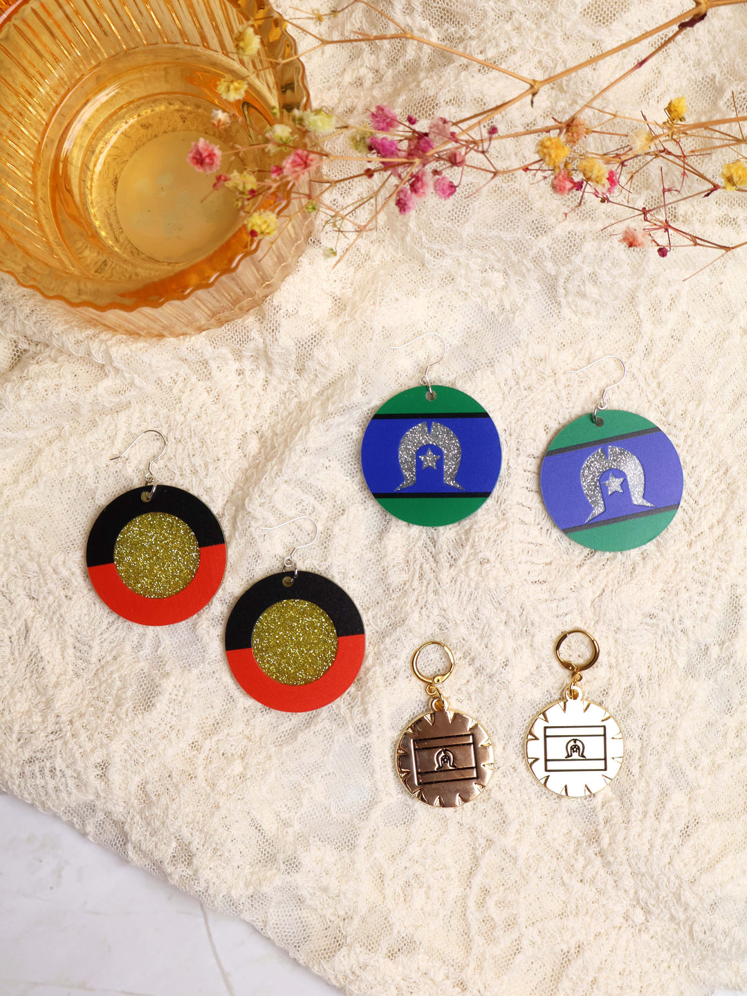 Torres Strait Islander Flag - Round Glitter Earrings