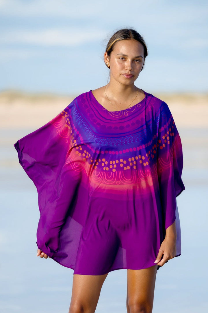 Connection -  Throw-Over Capelet