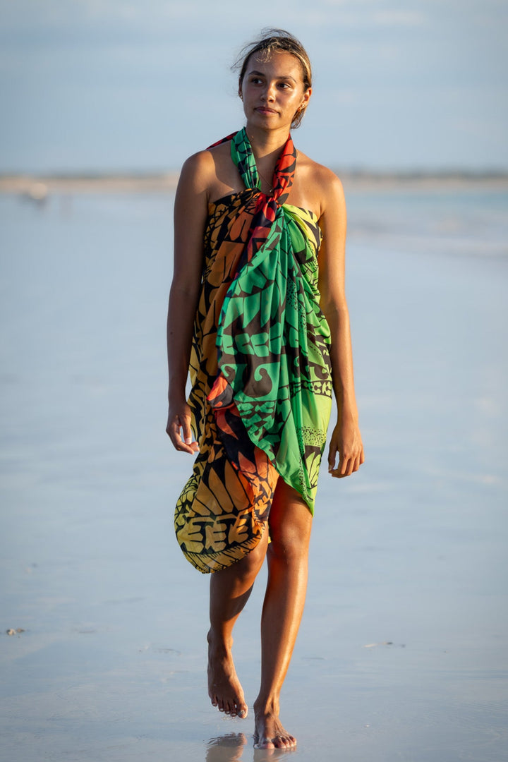 Coconut Shell Waterbottle - Sarong